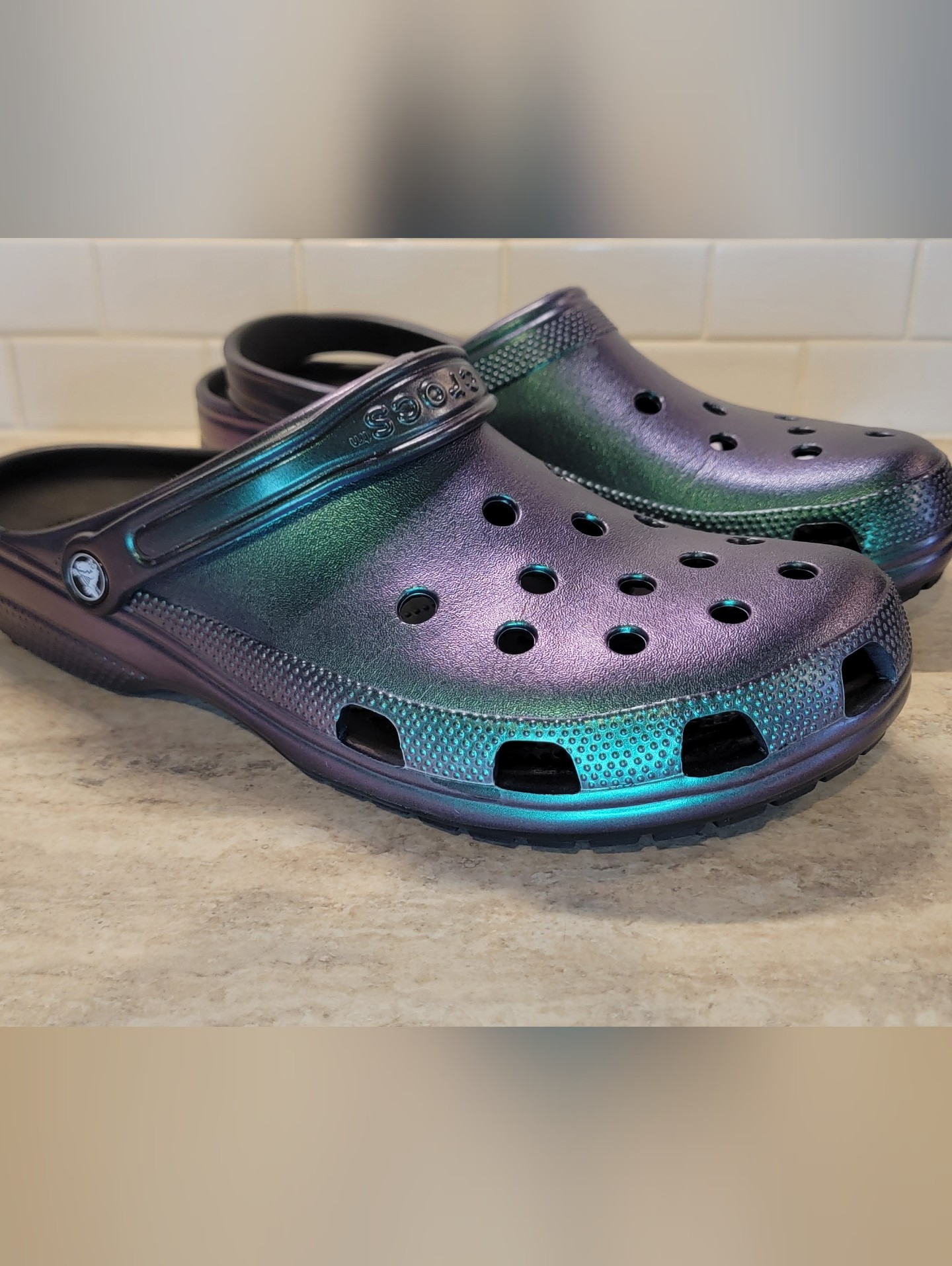 Crocs UnisexAdult Classic Primsatic 13 Men15 Women